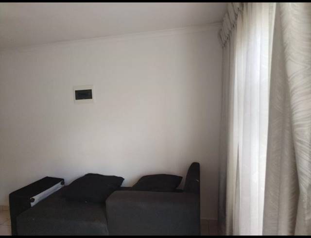 2 BEDROOM HOUSE FOR SALE IN PALM SPRINGS